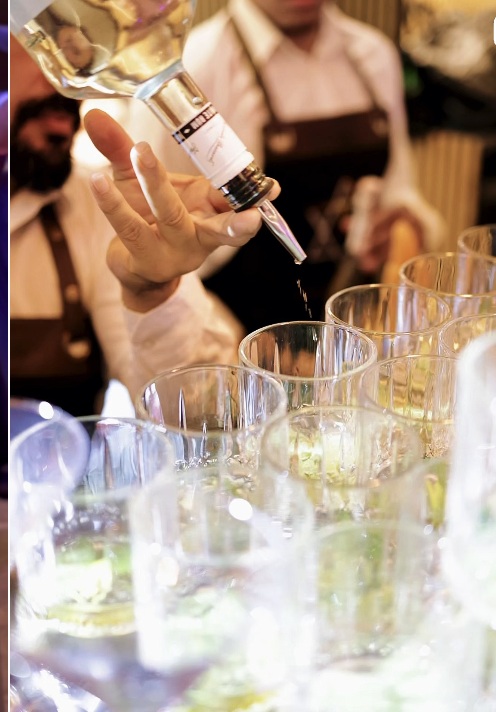 Cocktail service at a No15 event